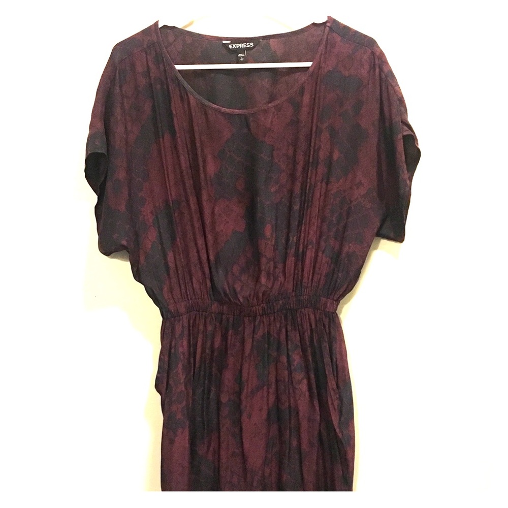 Express maroon patterned dress with pockets